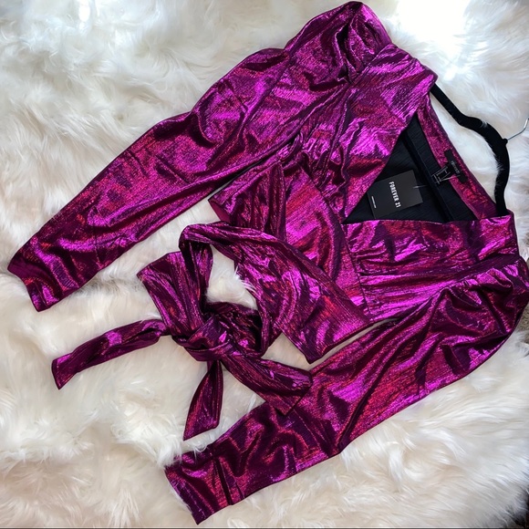 Forever 21 Tops - F21 Metallic Self-tie Crop Top